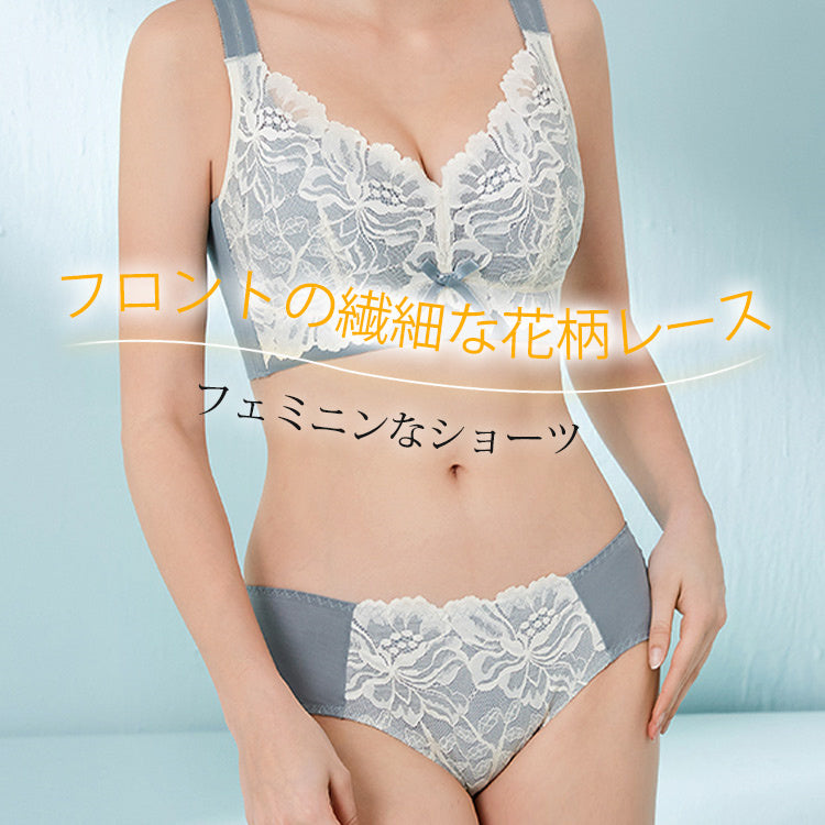 VEIMIA【蕾絲短褲】【只要2,990日圓】褲身採用含棉量高的彈性材質。舒適貼合臀部，膚觸極佳。